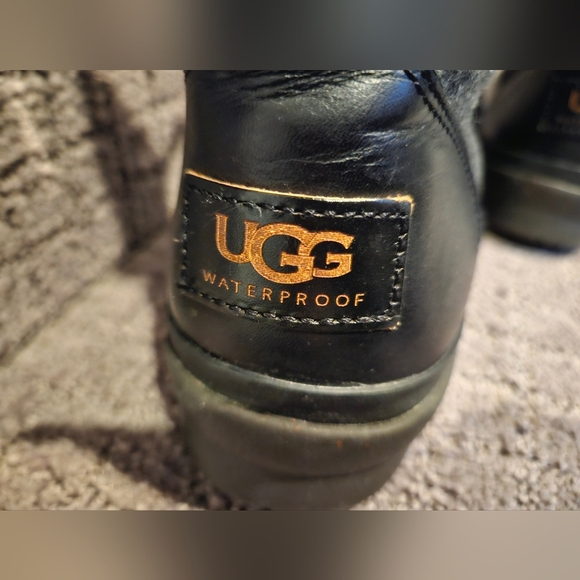 UGG Women's Kesey Boot Black womens size 7 #1005264 - Picture 5 of 9